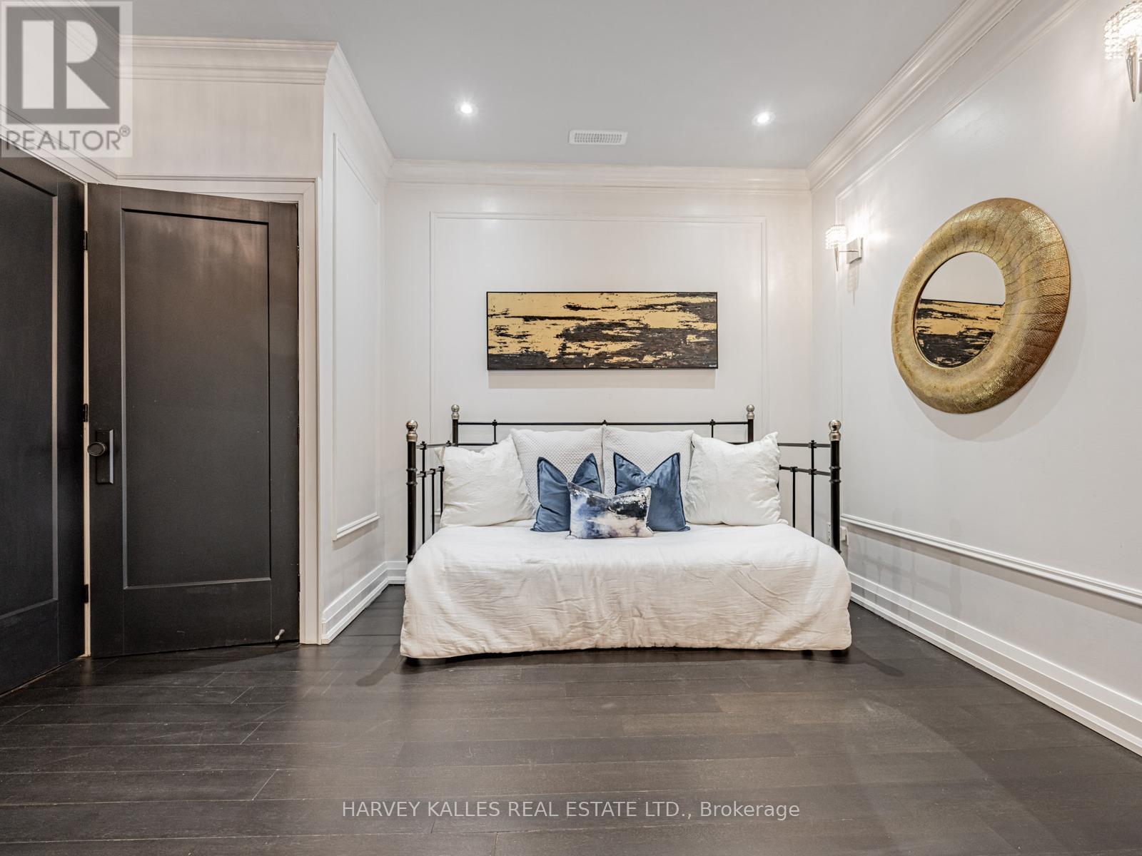 #126 2351 KENNEDY ROAD - 11