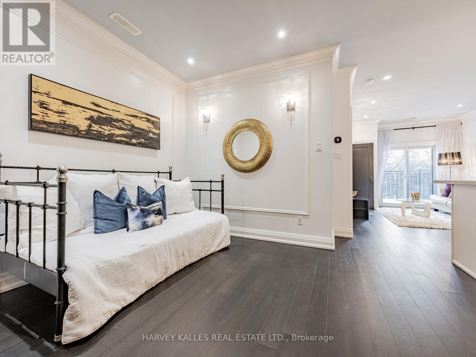 #126 2351 KENNEDY ROAD - 12