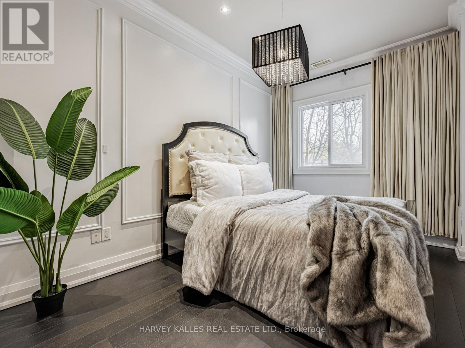 #126 2351 KENNEDY ROAD - 15