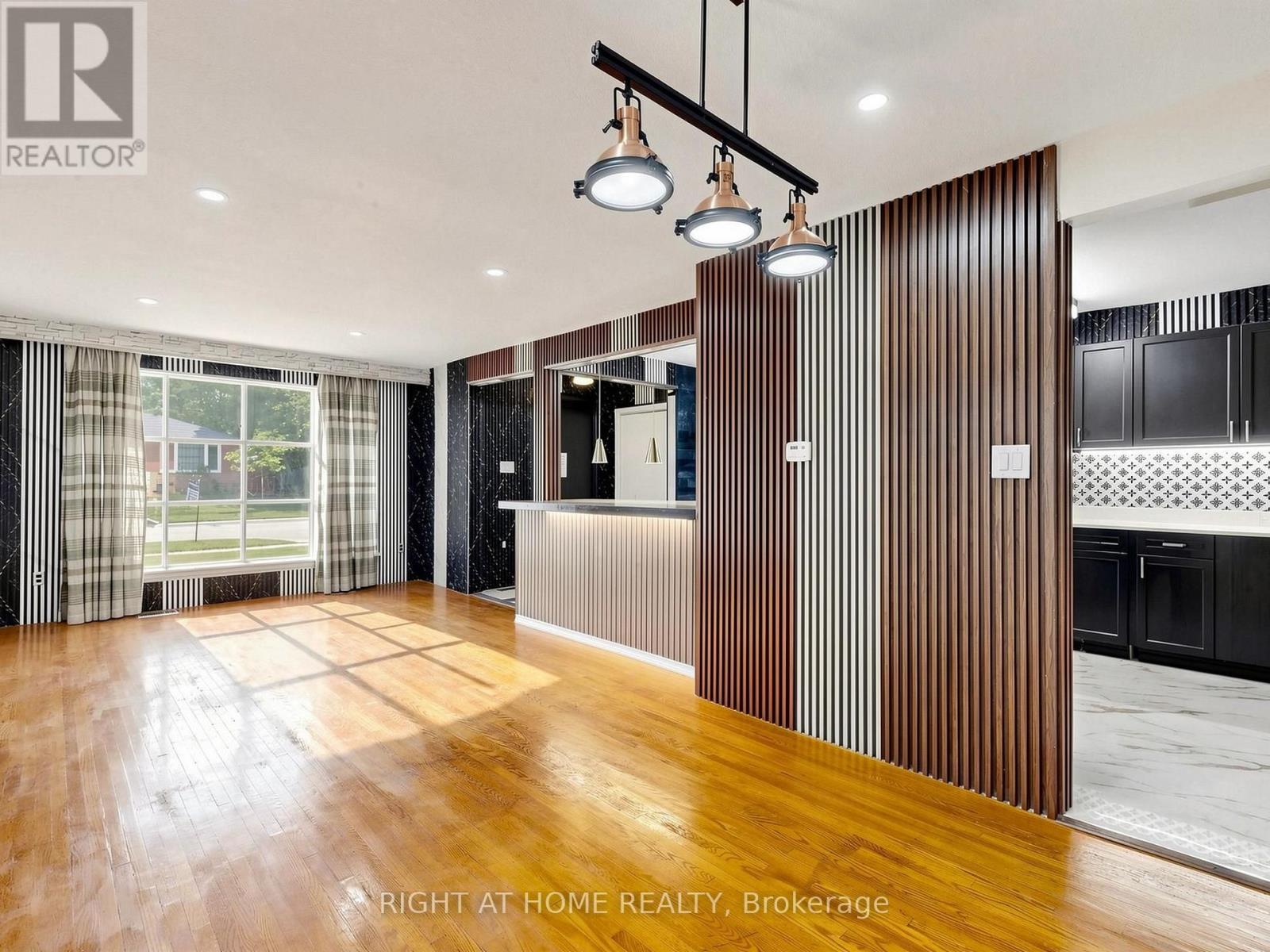 65 DARLINGSIDE DRIVE - 3
