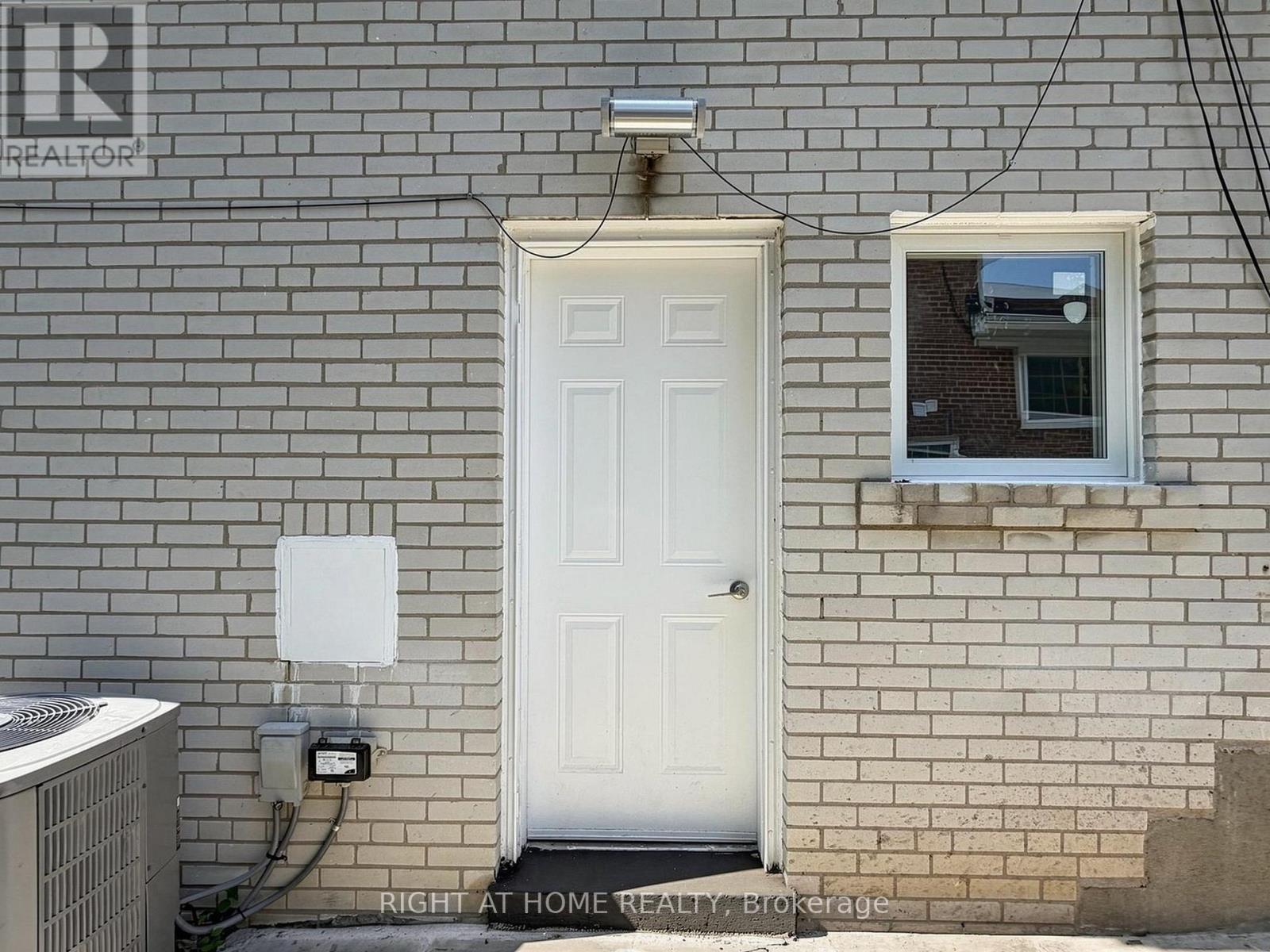65 DARLINGSIDE DRIVE - 50