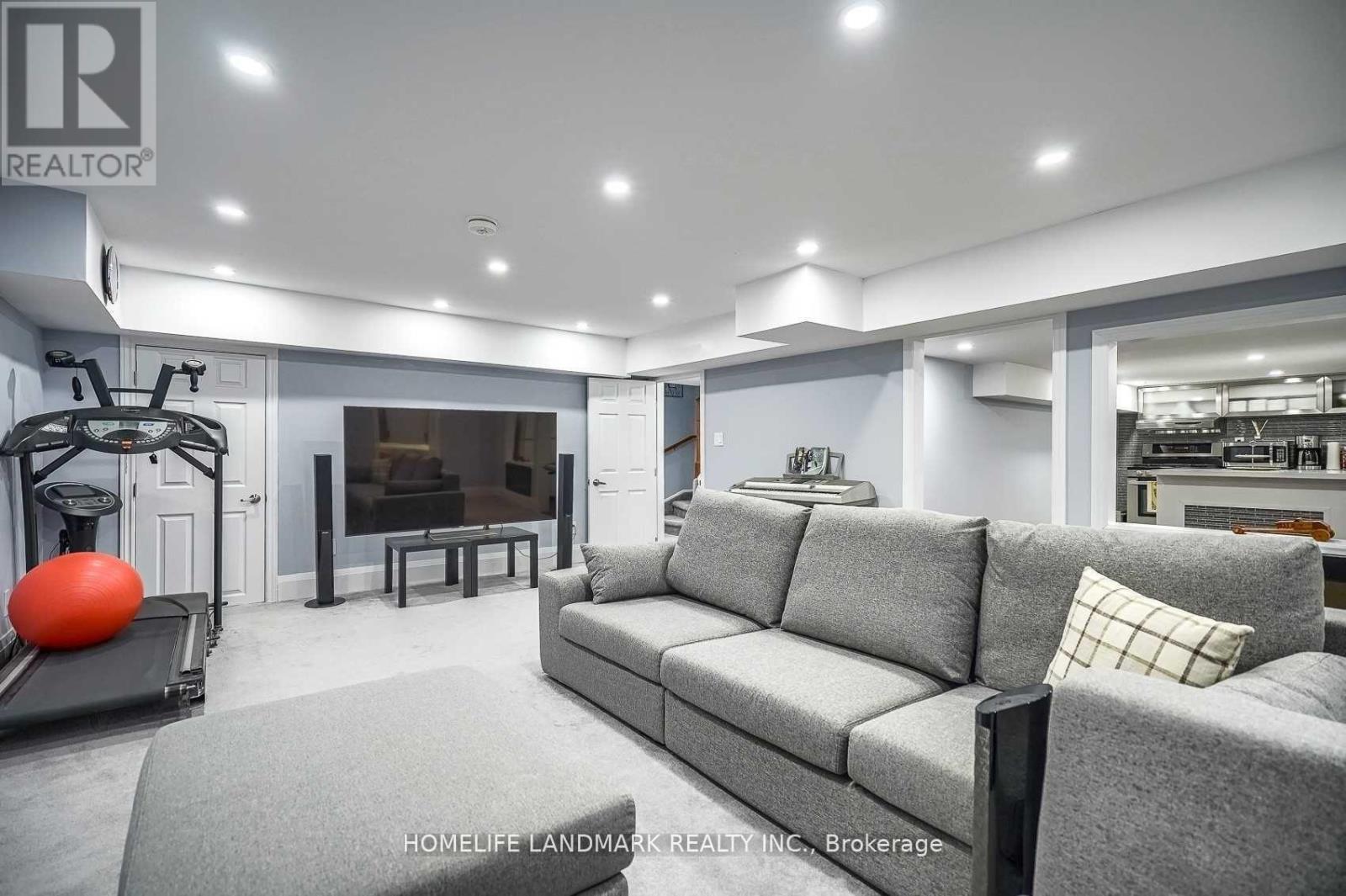 1703 SHADYBROOK DRIVE - 22