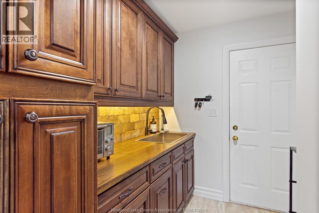 313 CRYSTAL BAY DRIVE - 22