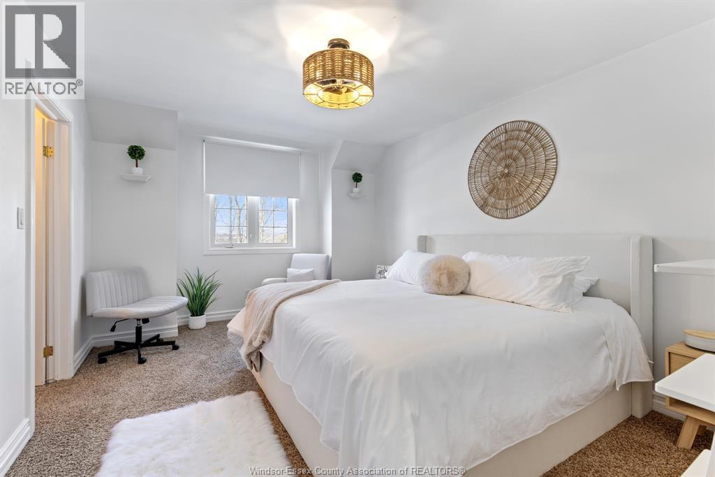313 CRYSTAL BAY DRIVE - 19