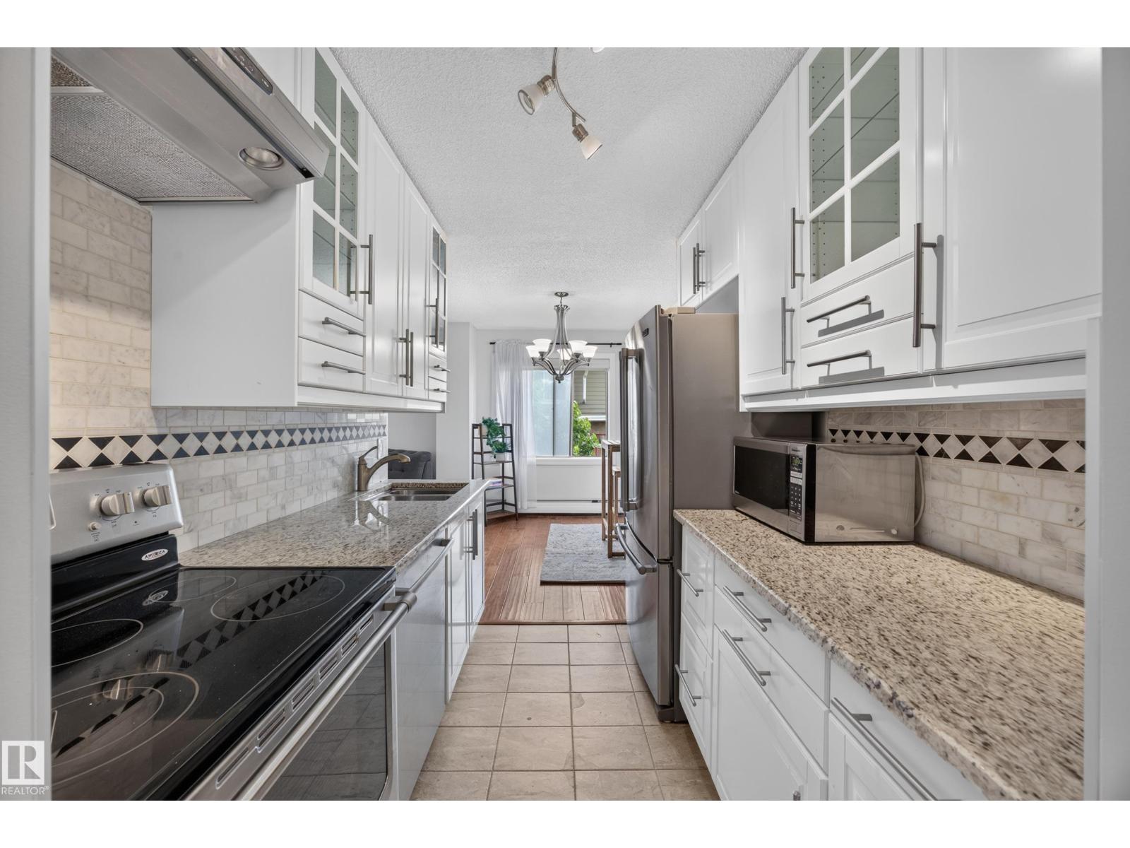 #602 9725 106 ST NW - 1