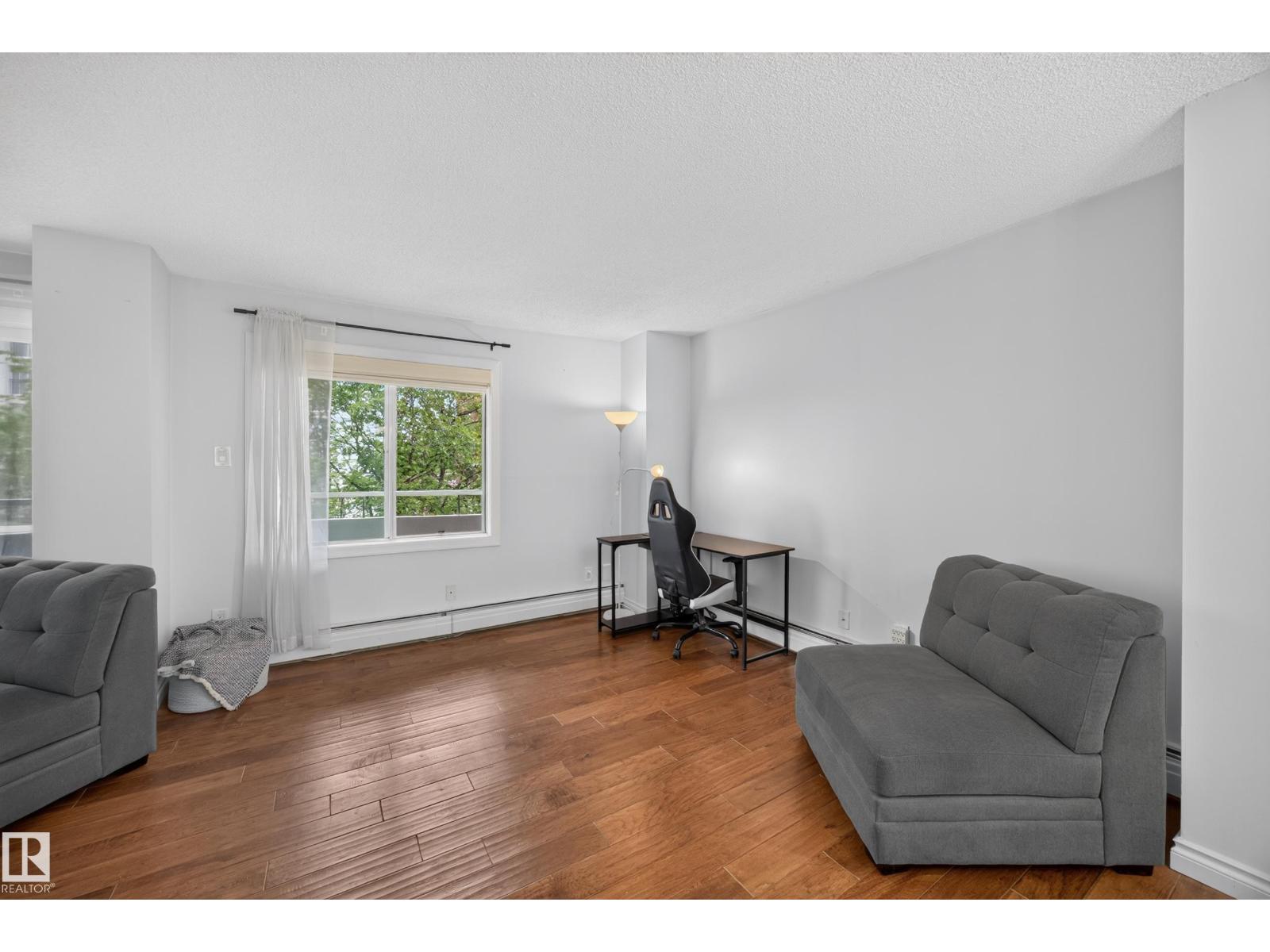 #602 9725 106 ST NW - 18