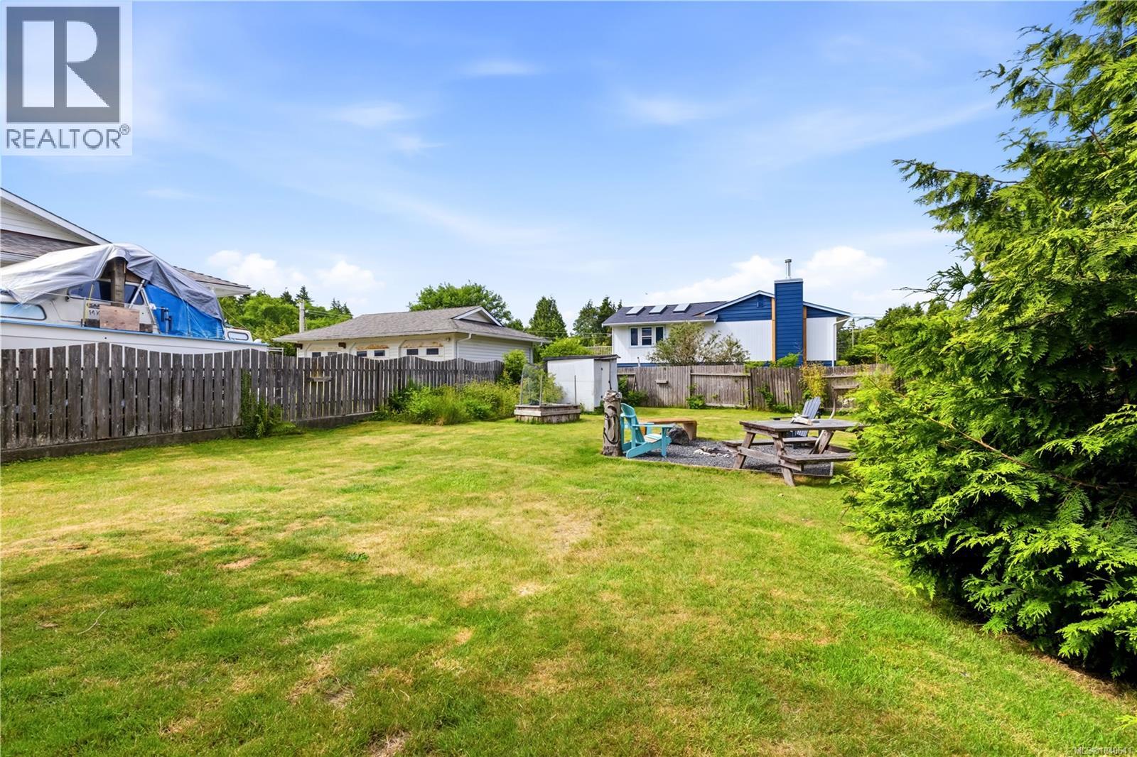 1550 Larch Rd - 33
