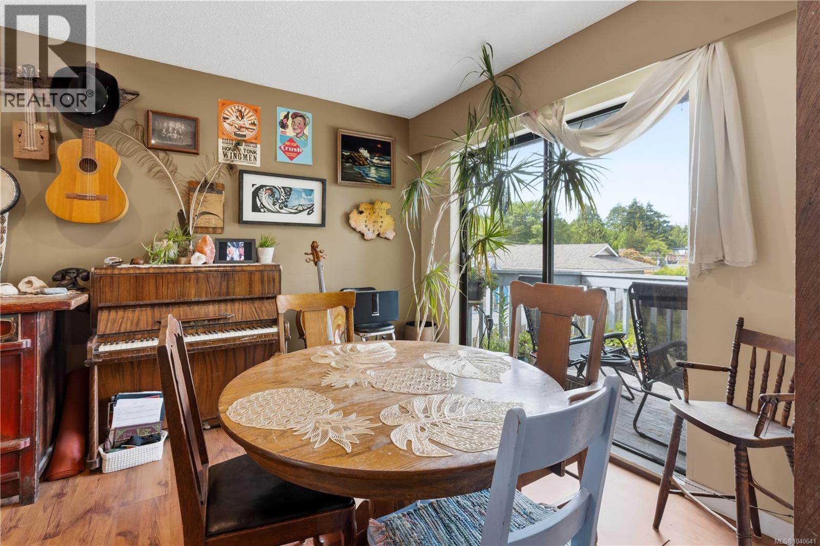 1550 Larch Rd - 9