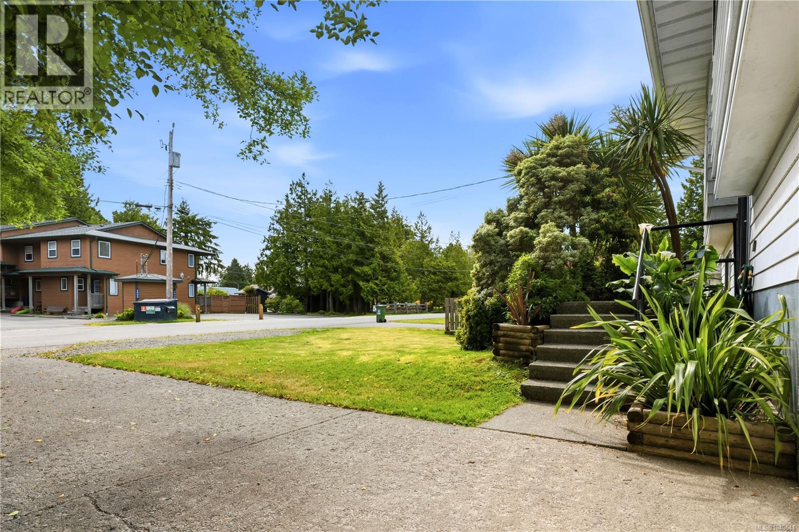1550 Larch Rd, Ucluelet