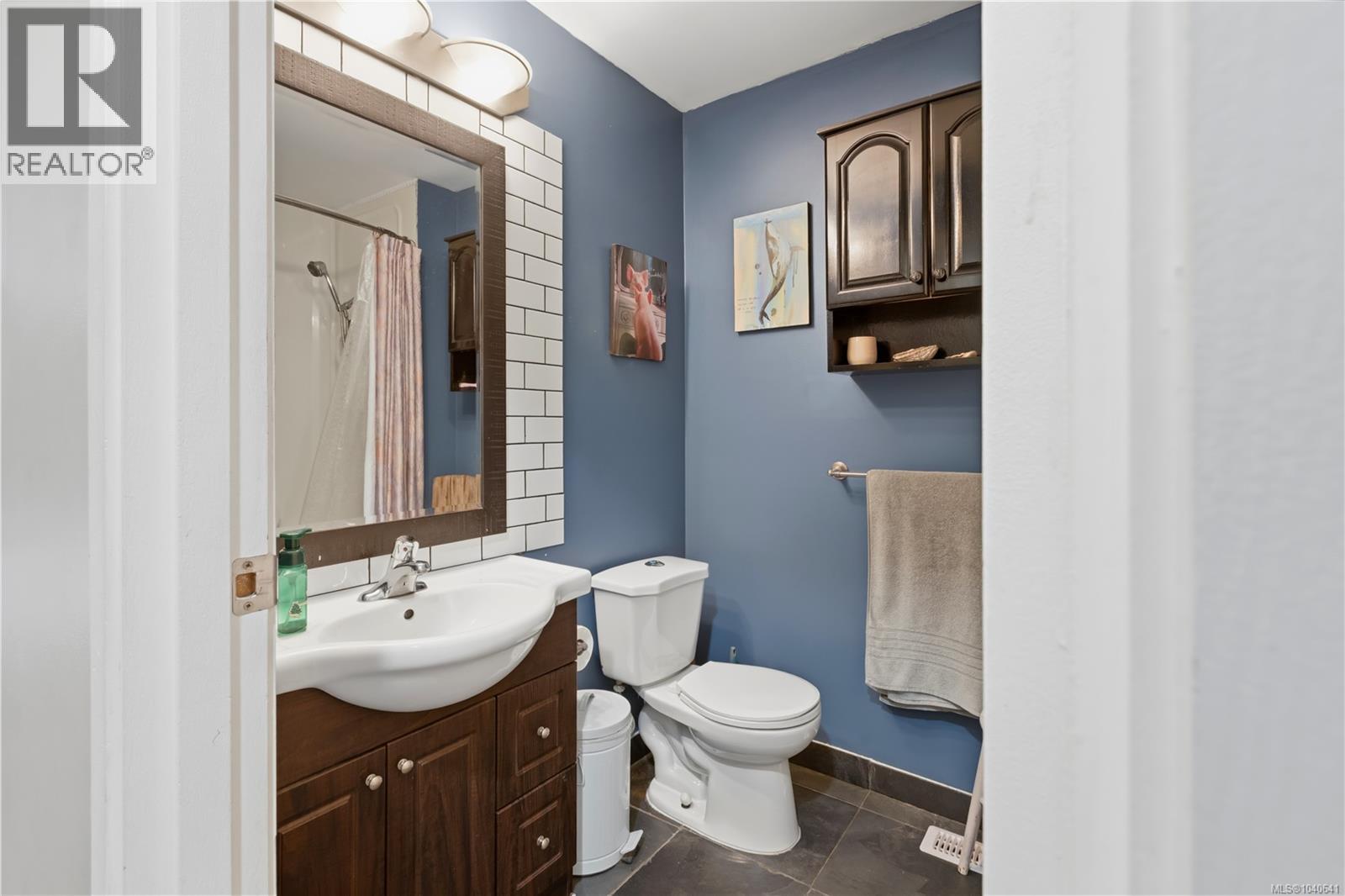 1550 Larch Rd, Ucluelet