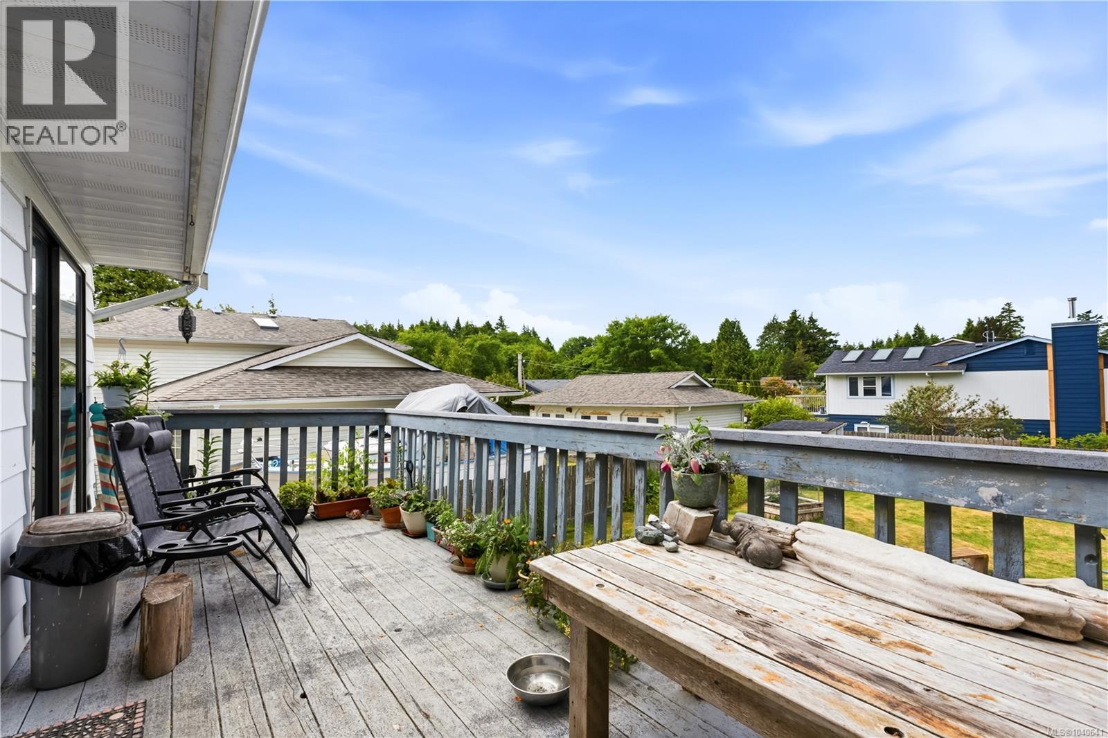 1550 Larch Rd, Ucluelet