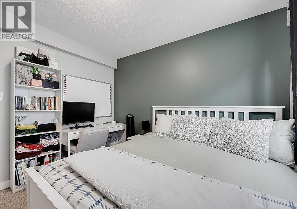 #10 1715 13 Street SW - 14
