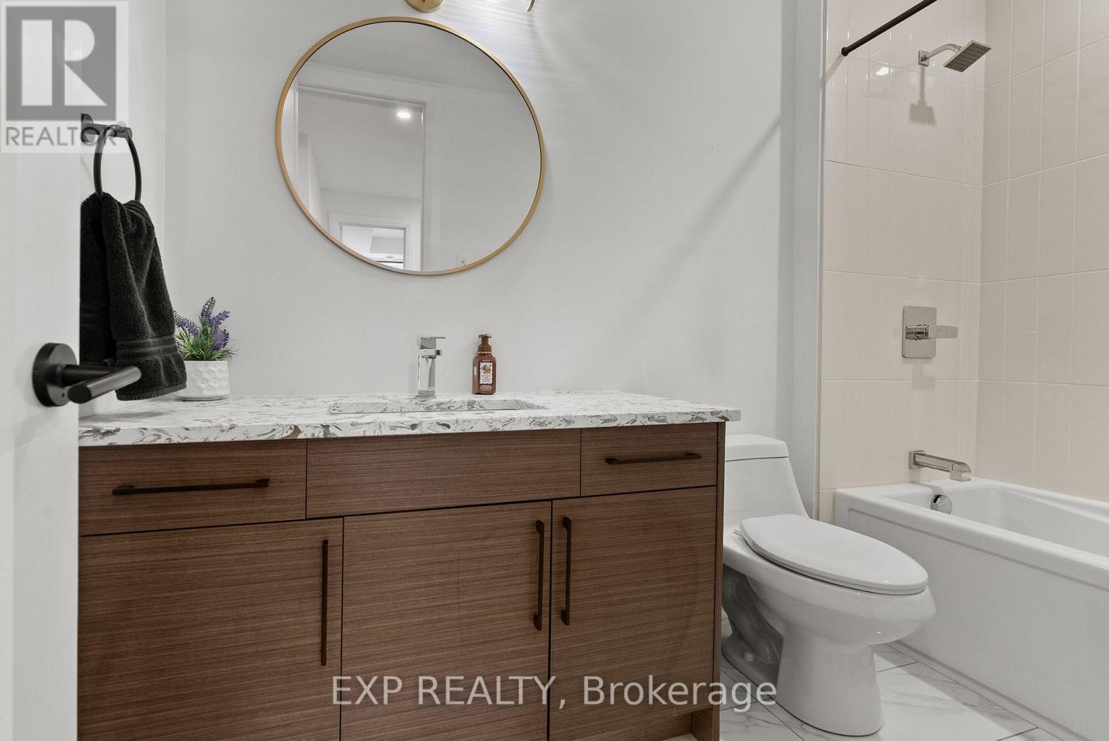 301 – 100 CORTILE PRIVATE, Ottawa. Luxury613. By Peter Sagos - Image 14