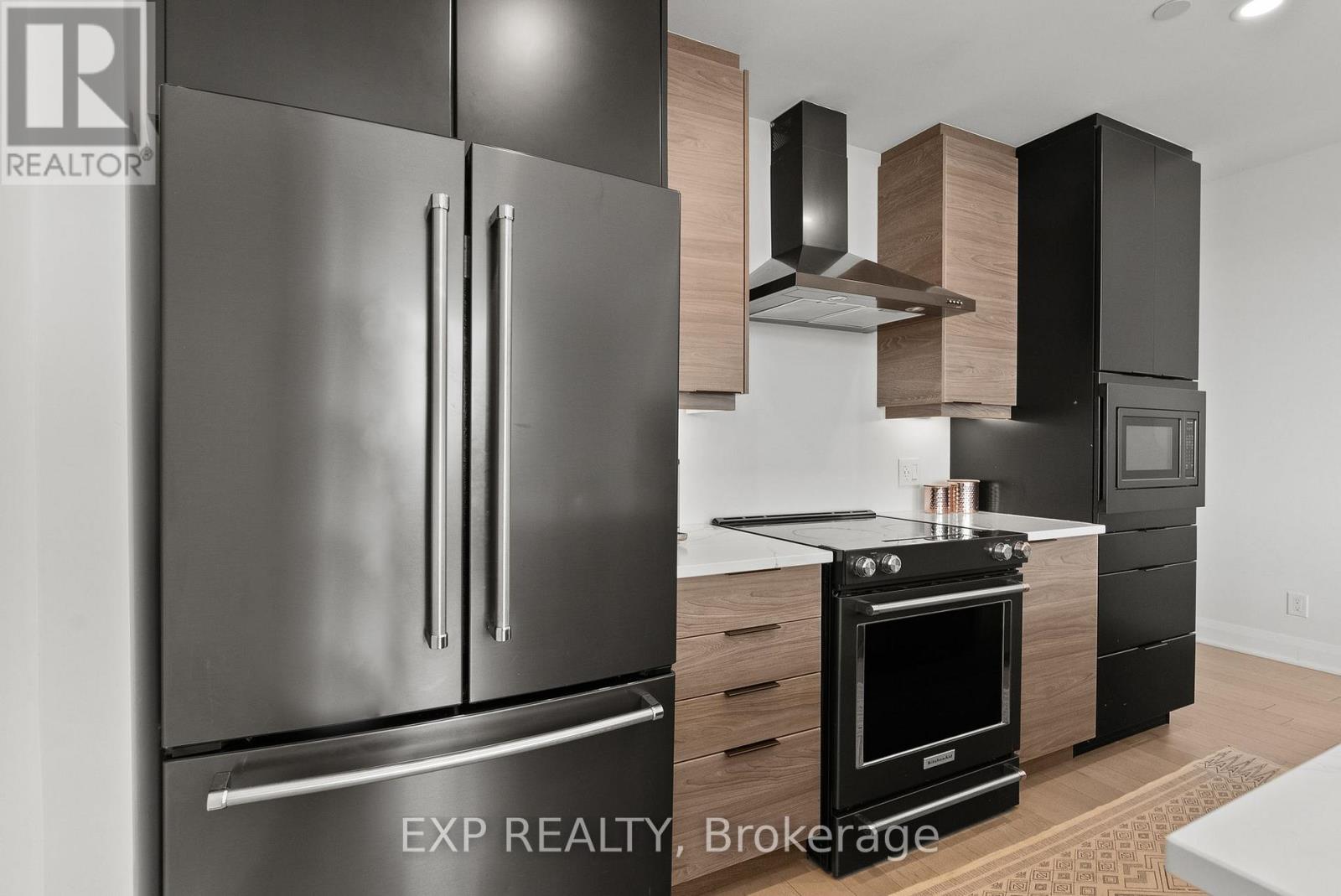 301 – 100 CORTILE PRIVATE, Ottawa. Luxury613. By Peter Sagos - Image 7