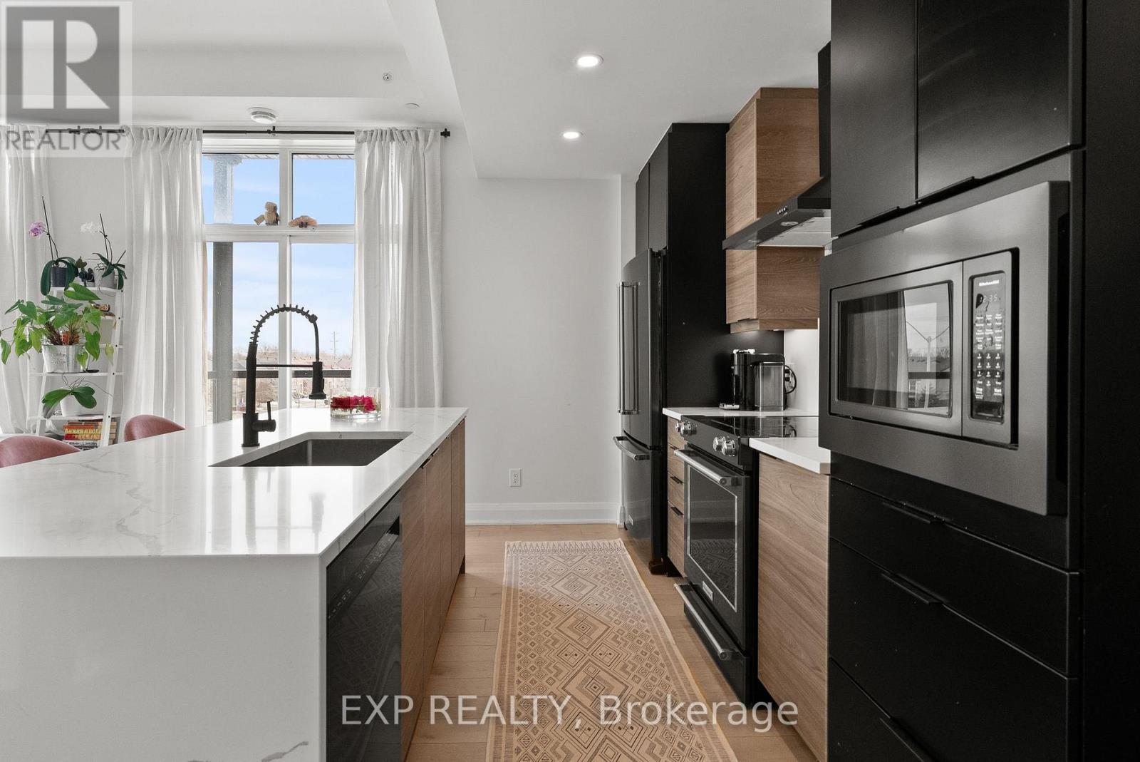 301 – 100 CORTILE PRIVATE, Ottawa. Luxury613. By Peter Sagos - Image 8