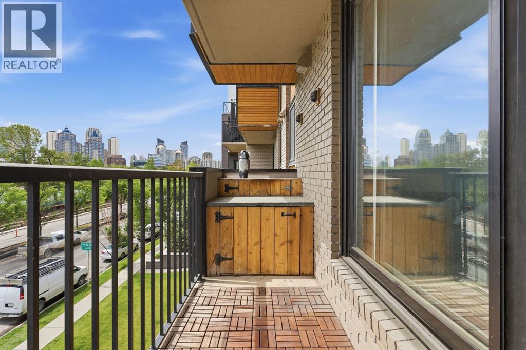 #403 916 Memorial Drive NW - 24