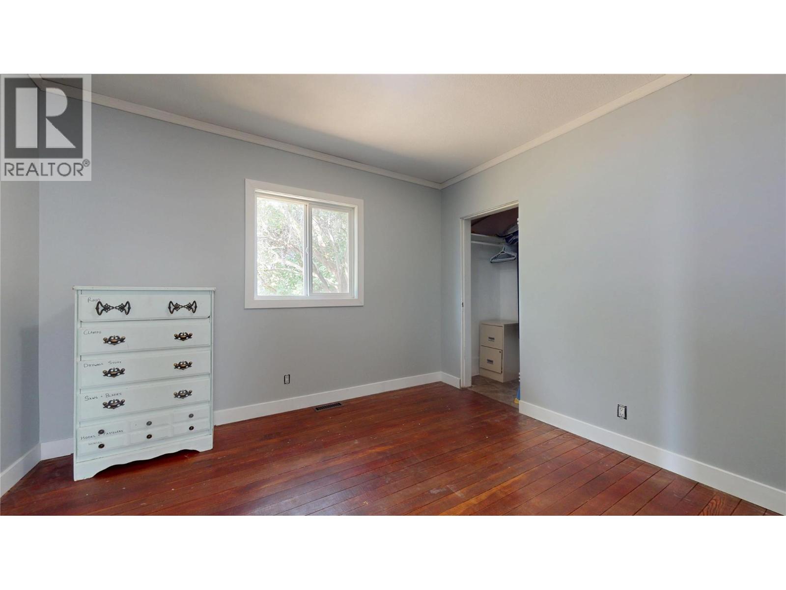 315 Kootenay Street N - 11