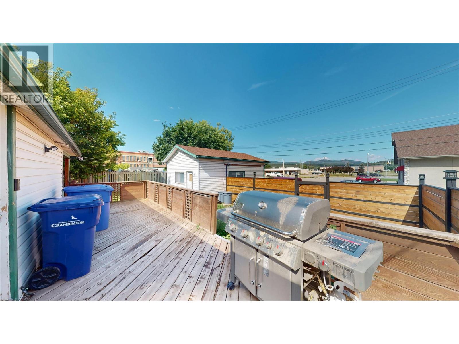 315 Kootenay Street N - 26