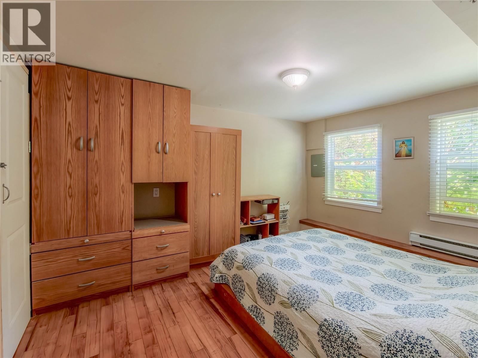 #8 3060 Harriet Rd - 11