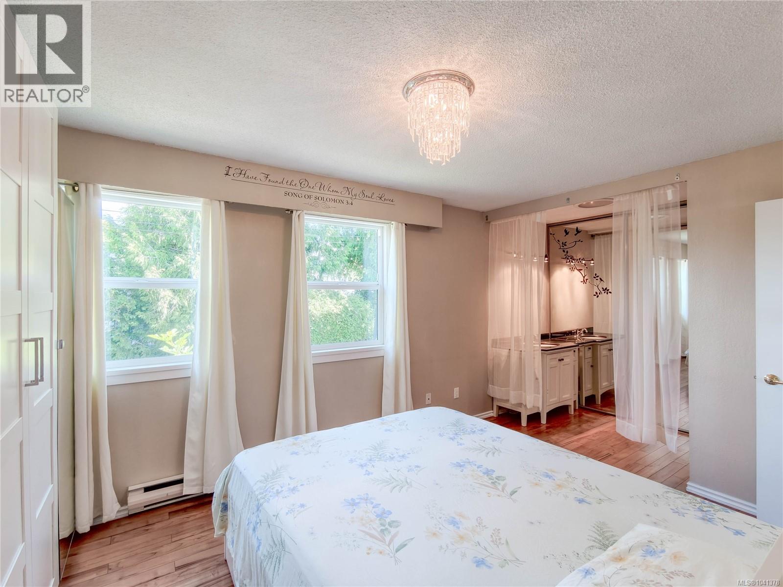 #8 3060 Harriet Rd - 20