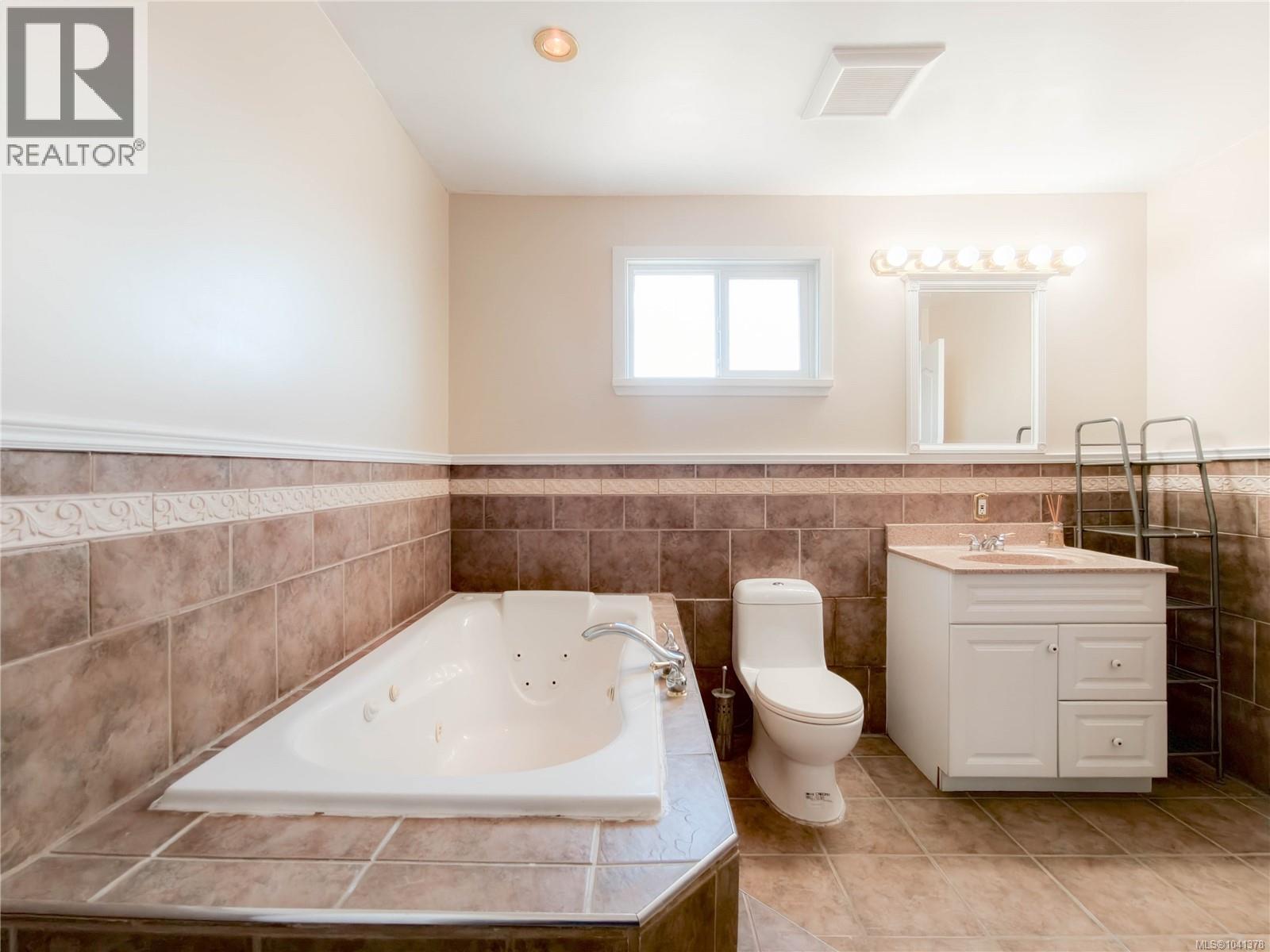 #8 3060 Harriet Rd - 29