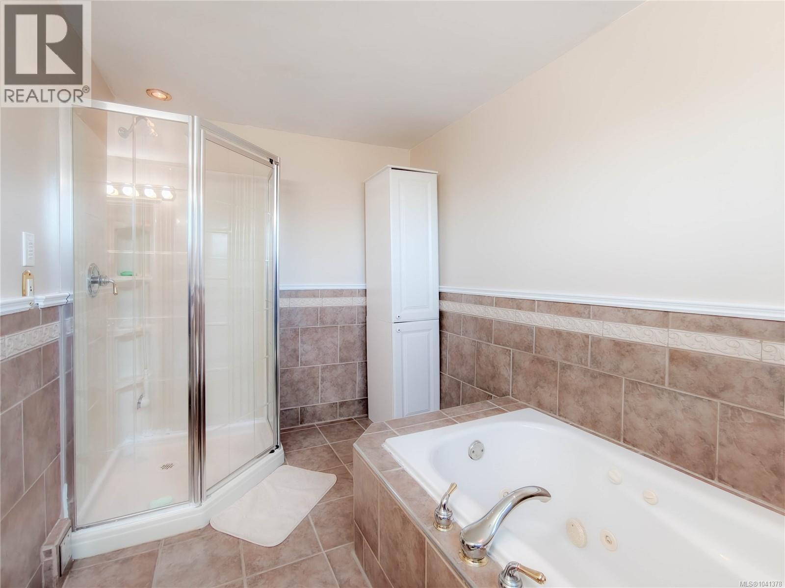 #8 3060 Harriet Rd - 30