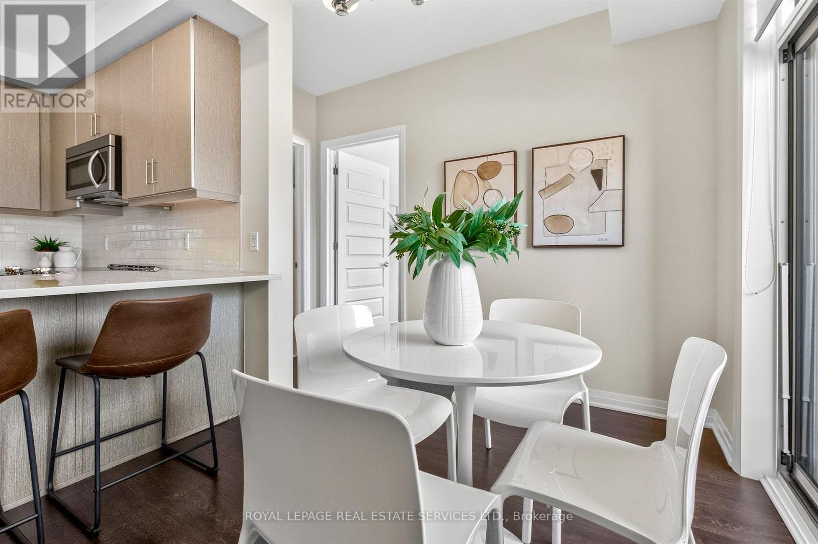 #209 1105 LEGER WAY - 8