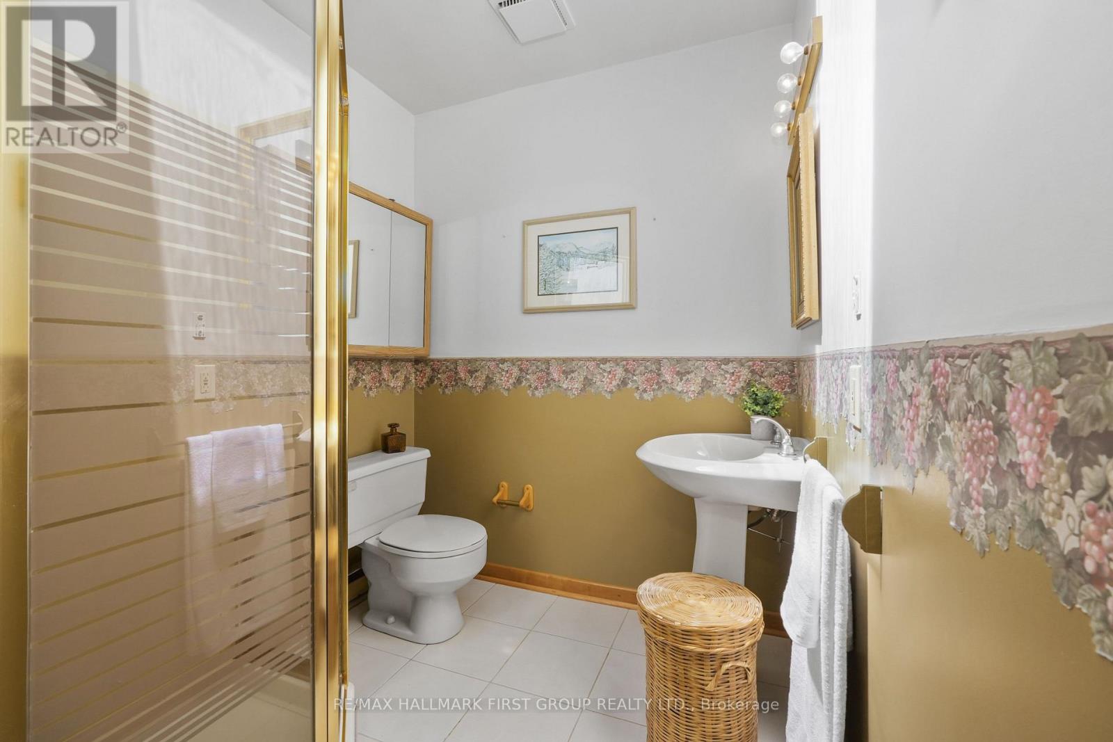 35 CROWE BAY HEIGHTS - 24