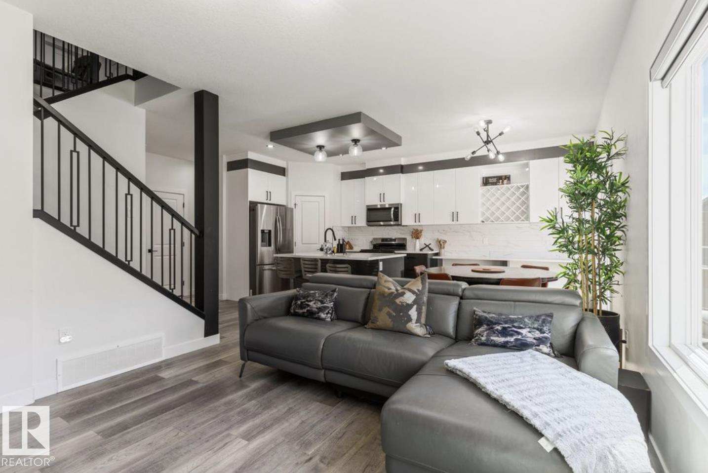 19703 29 Avenue NW - 14