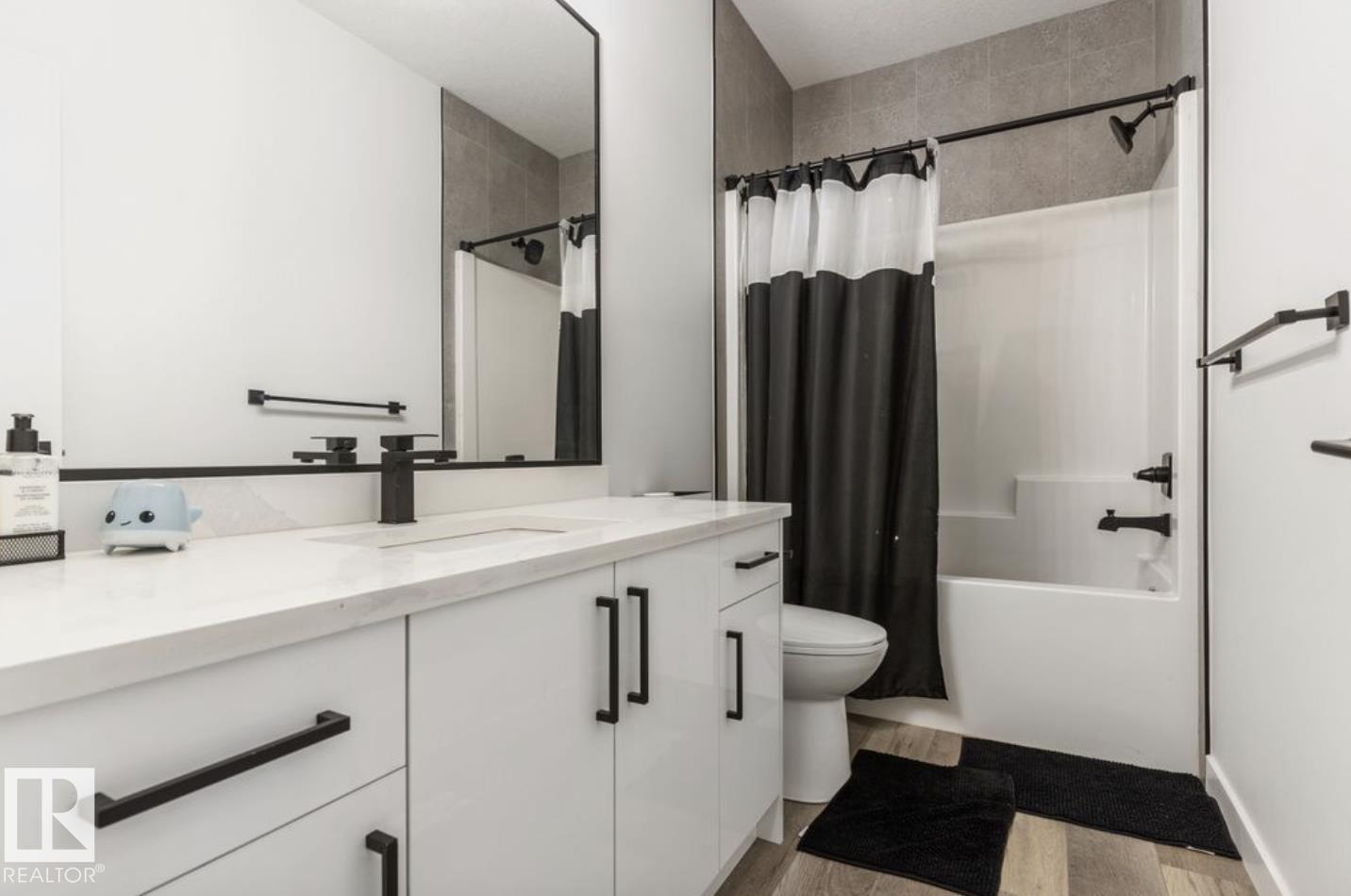 19703 29 Avenue NW - 25