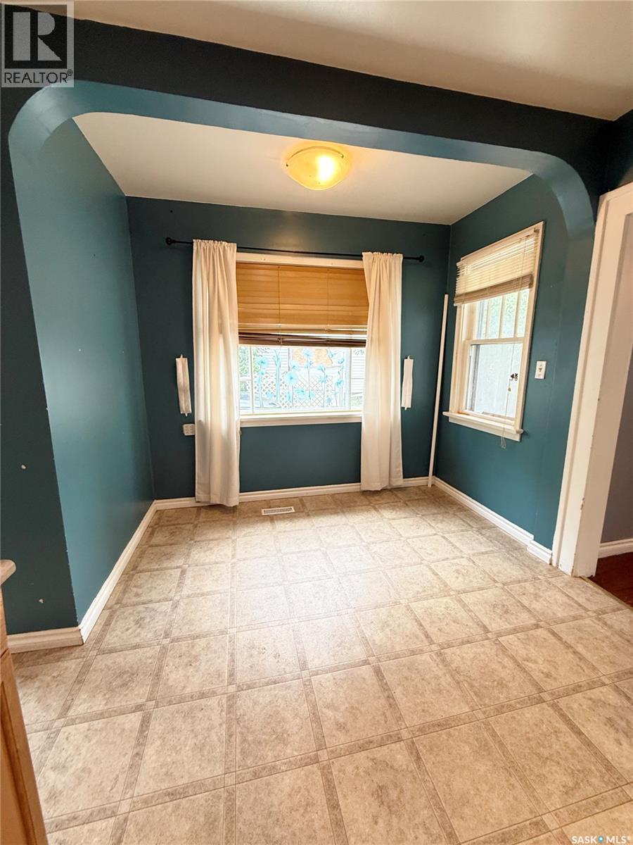 431 Qu'appelle STREET - 3
