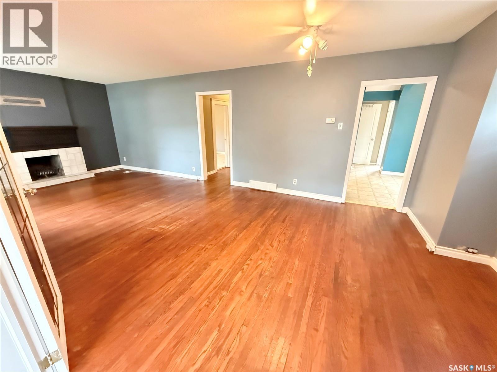 431 Qu'appelle STREET - 8