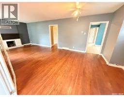 Bedroom - 431 Qu'appelle Street, Weyburn, SK S4H0R3 Photo 8