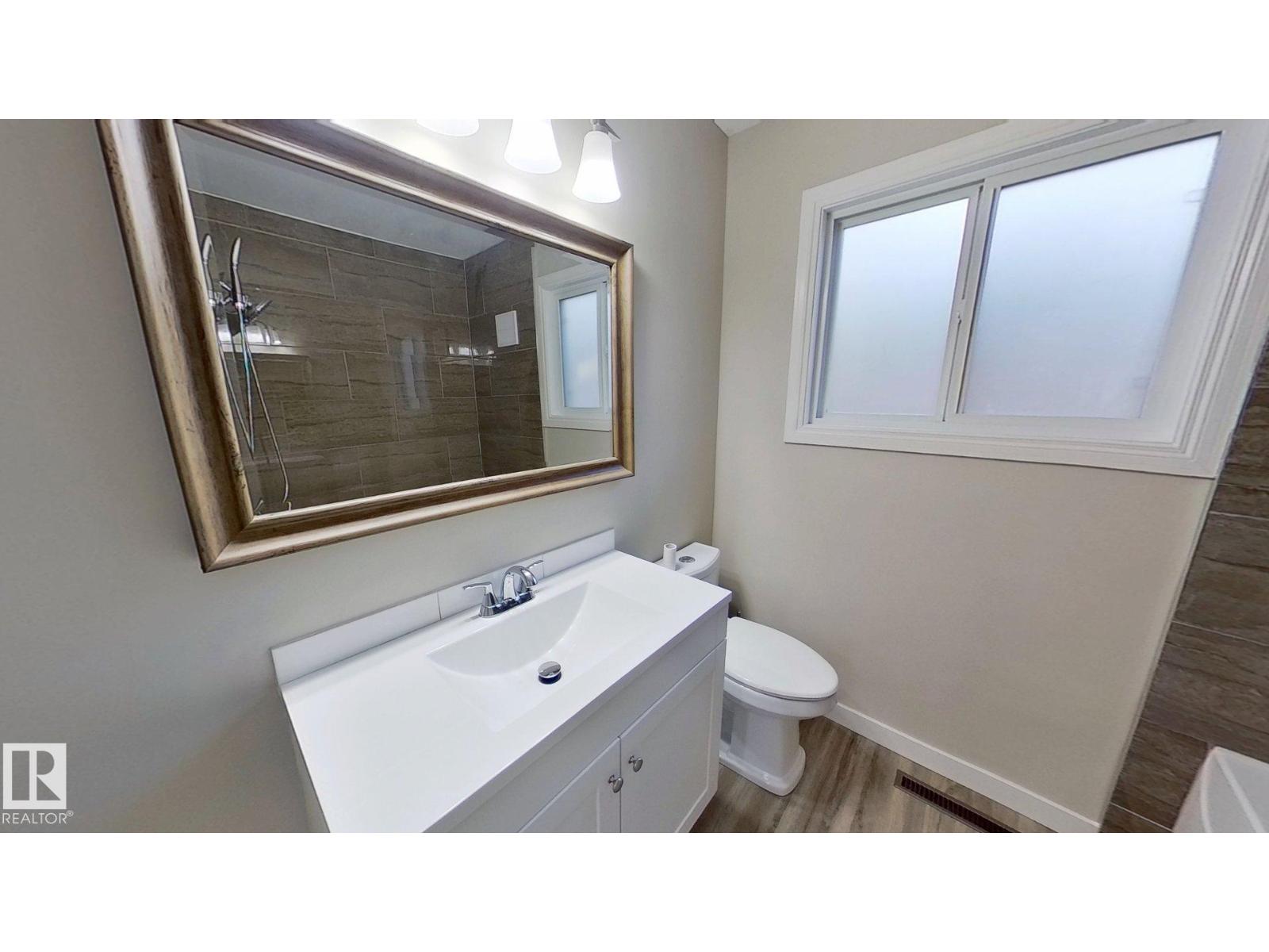 12211 52 ST NW NW - 12