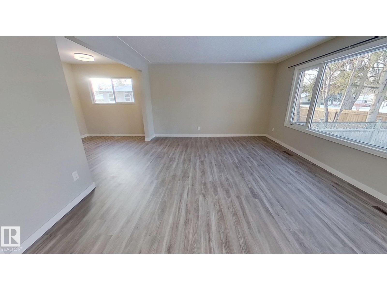 12211 52 ST NW NW - 4