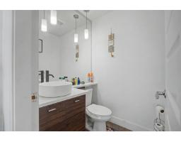 100 6299 144 Street, Surrey, BC V3X1A2 Photo 9