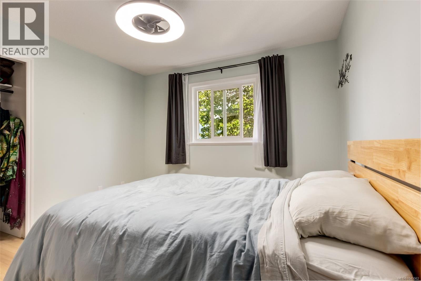 8 1906 Bowen Rd, Nanaimo