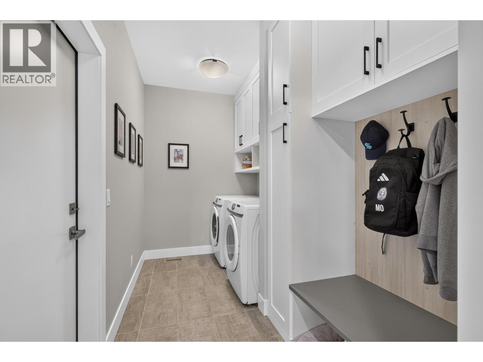 4649 Raymer Road - 8