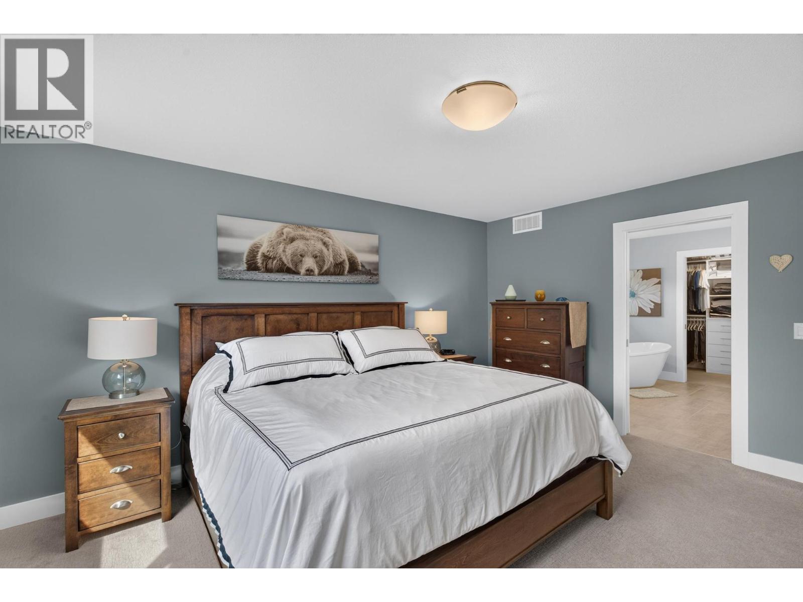 4649 Raymer Road - 24
