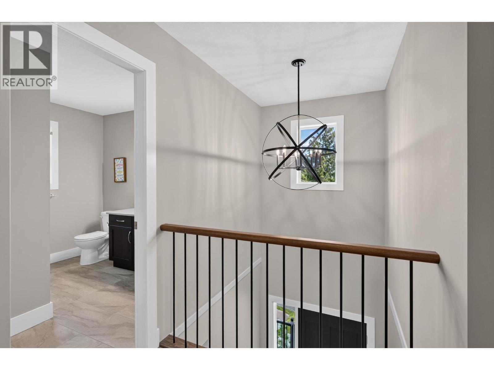4649 Raymer Road - 34