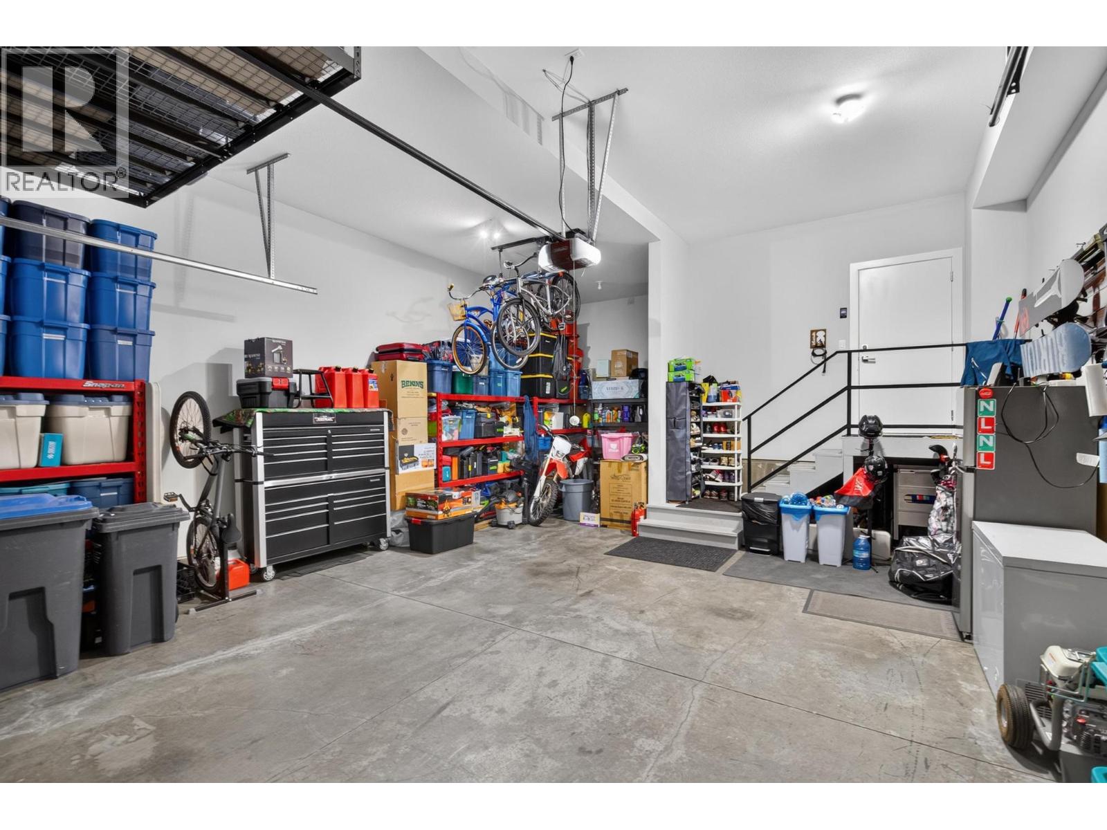 4649 Raymer Road - 42