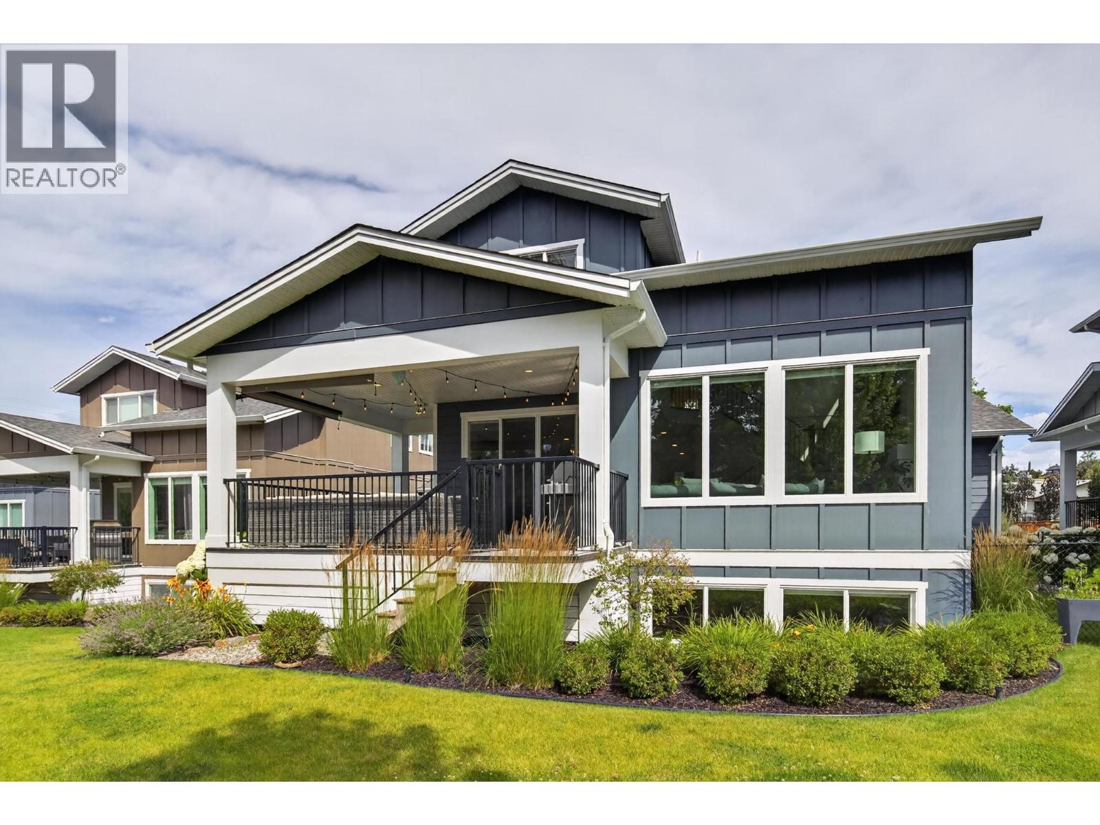 4649 Raymer Road - 46