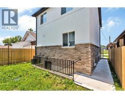 Laundry room - 1156 Wellington, Windsor, ON N9A5K1 Photo 6