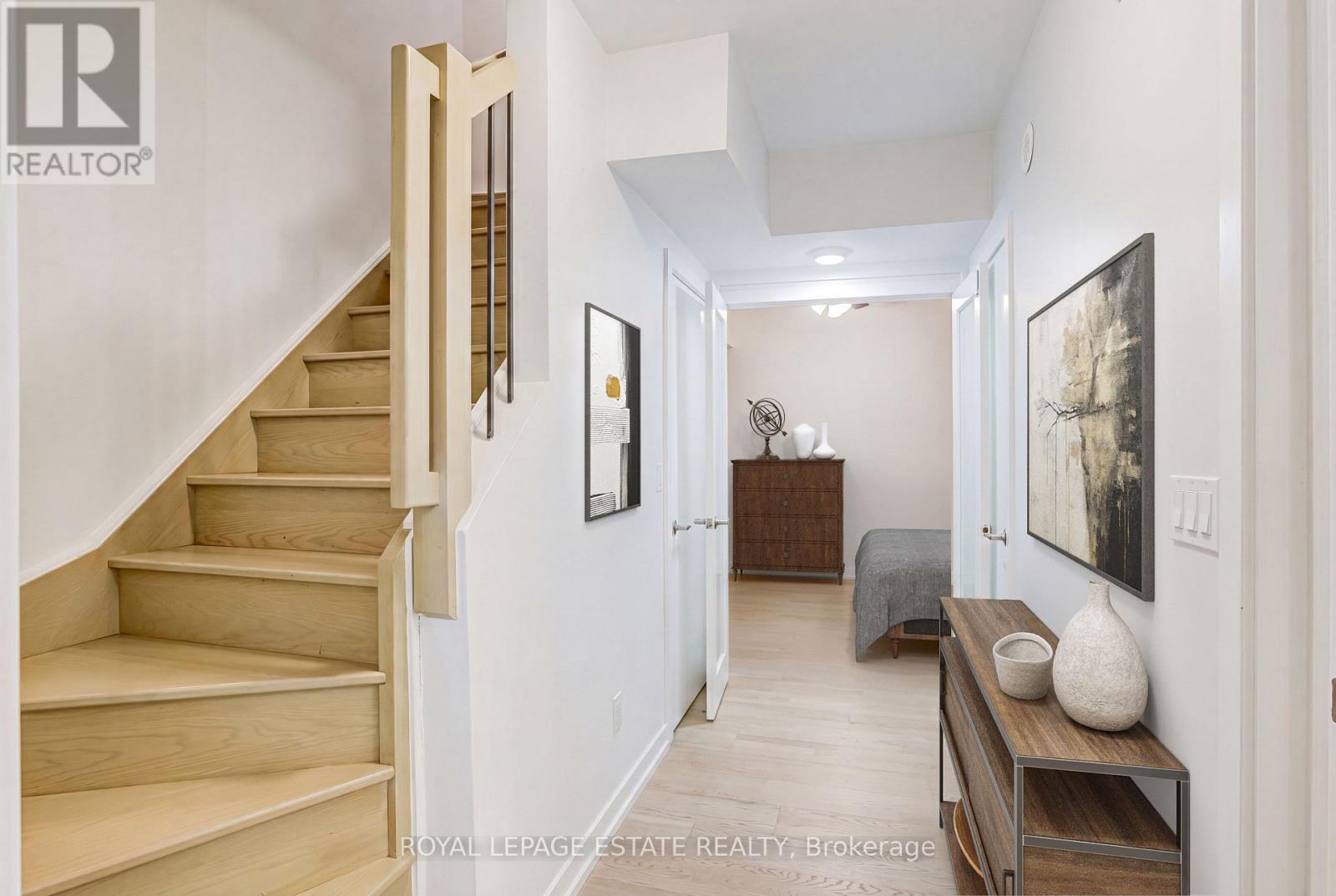 #32 140 BROADVIEW AVENUE - 10