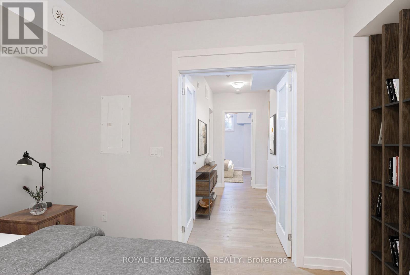 #32 140 BROADVIEW AVENUE - 18