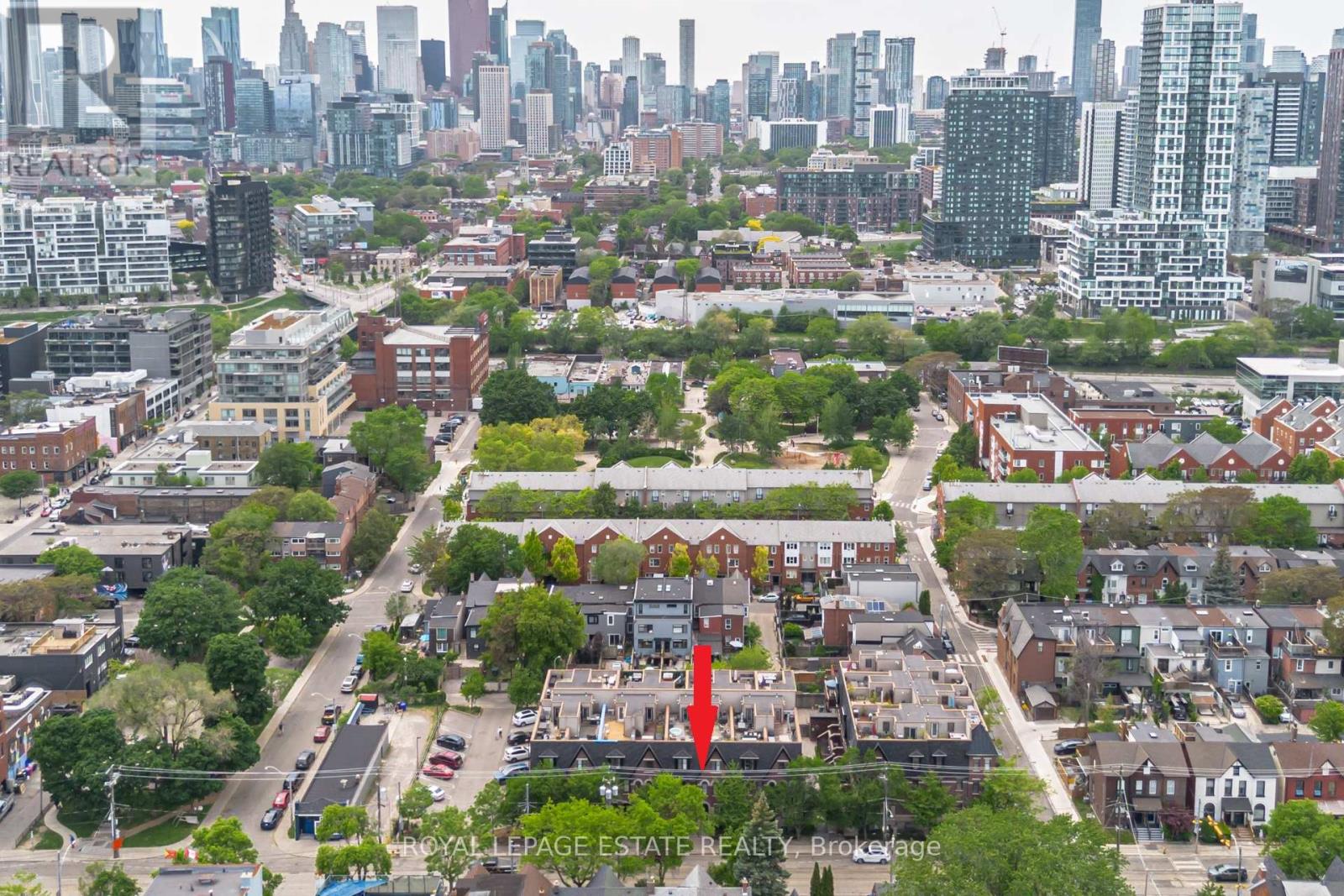 #32 140 BROADVIEW AVENUE - 29