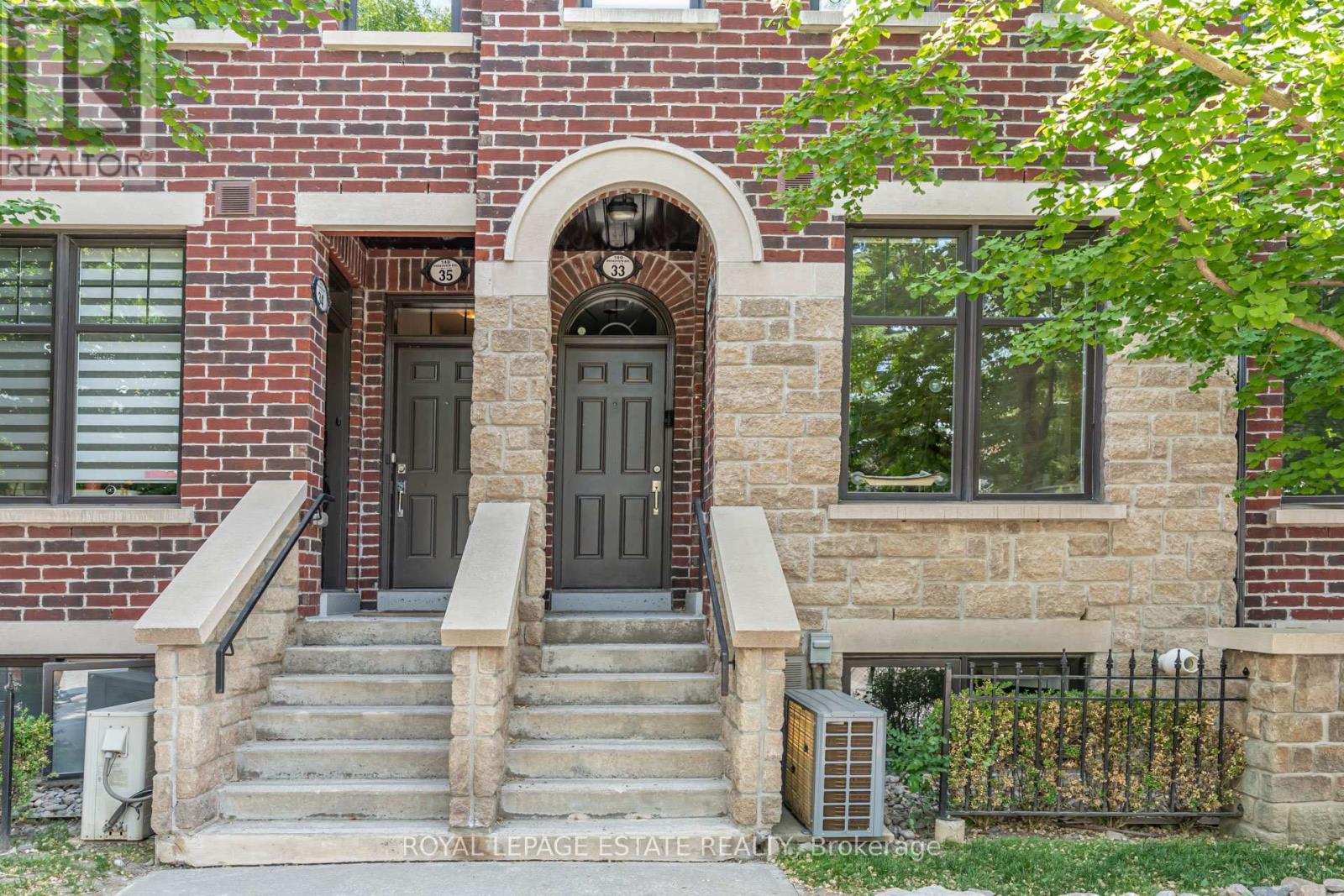 #32 140 BROADVIEW AVENUE - 23