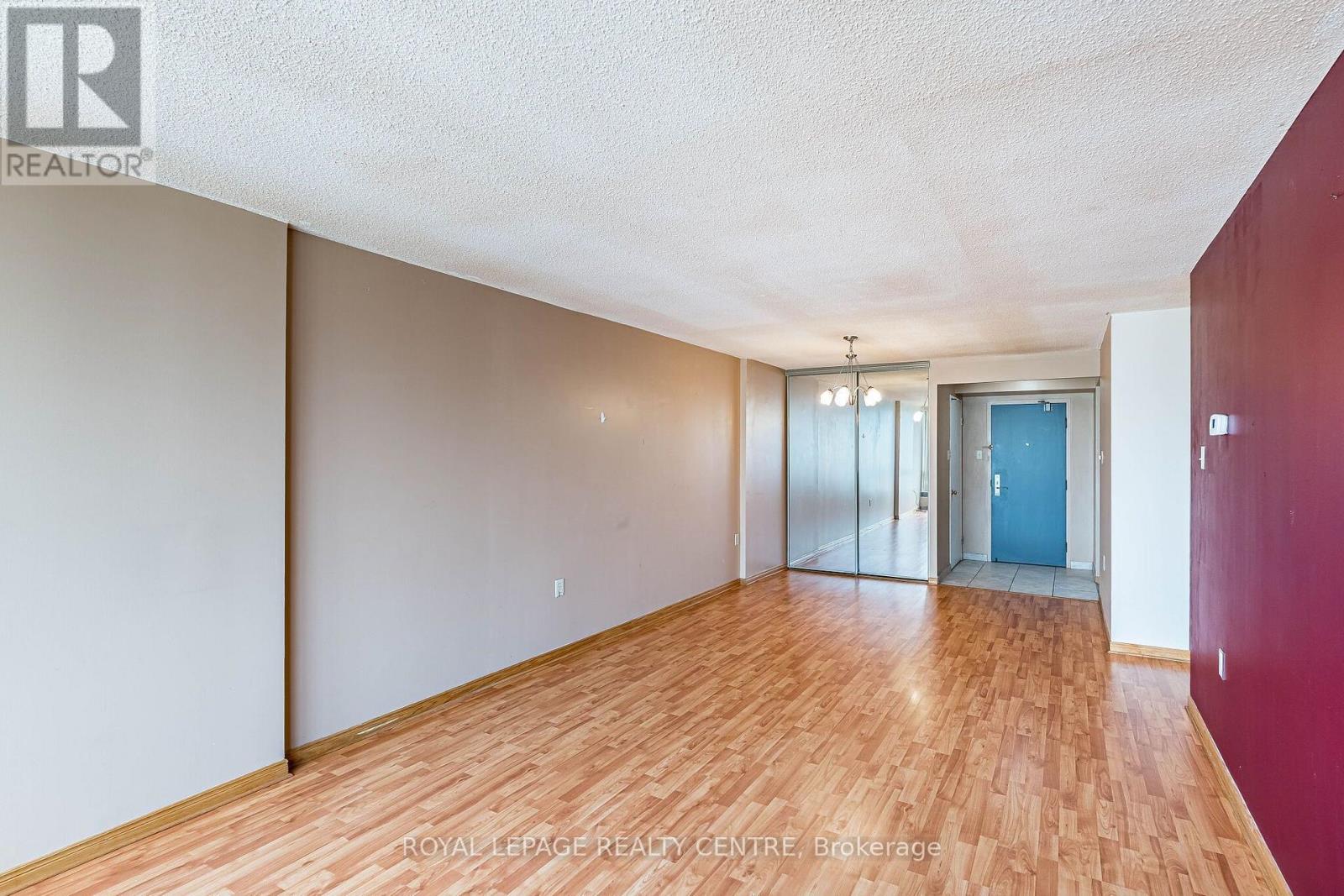 #807 25 FAIRVIEW ROAD W - 14