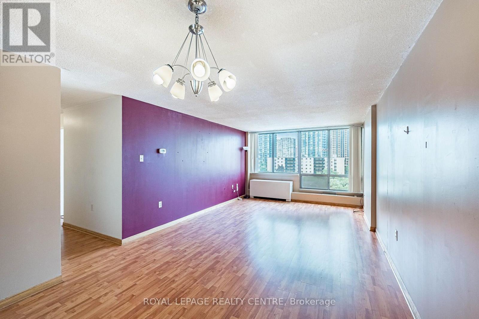 #807 25 FAIRVIEW ROAD W - 11