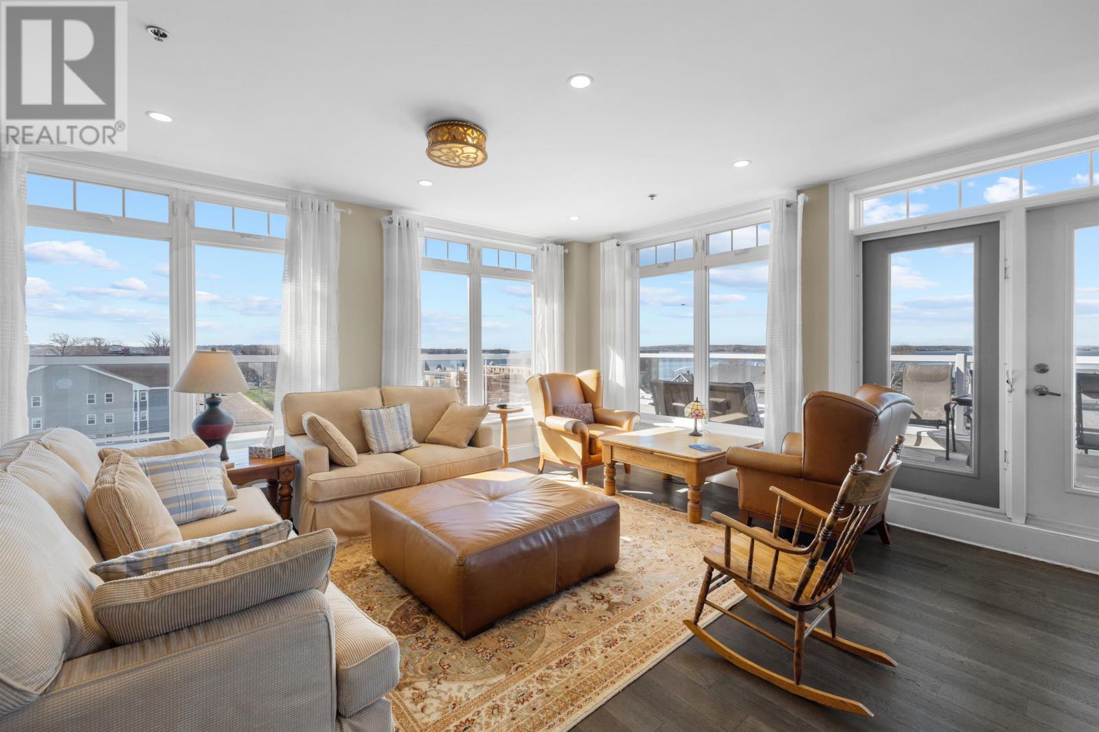 41 Richmond Street - 3